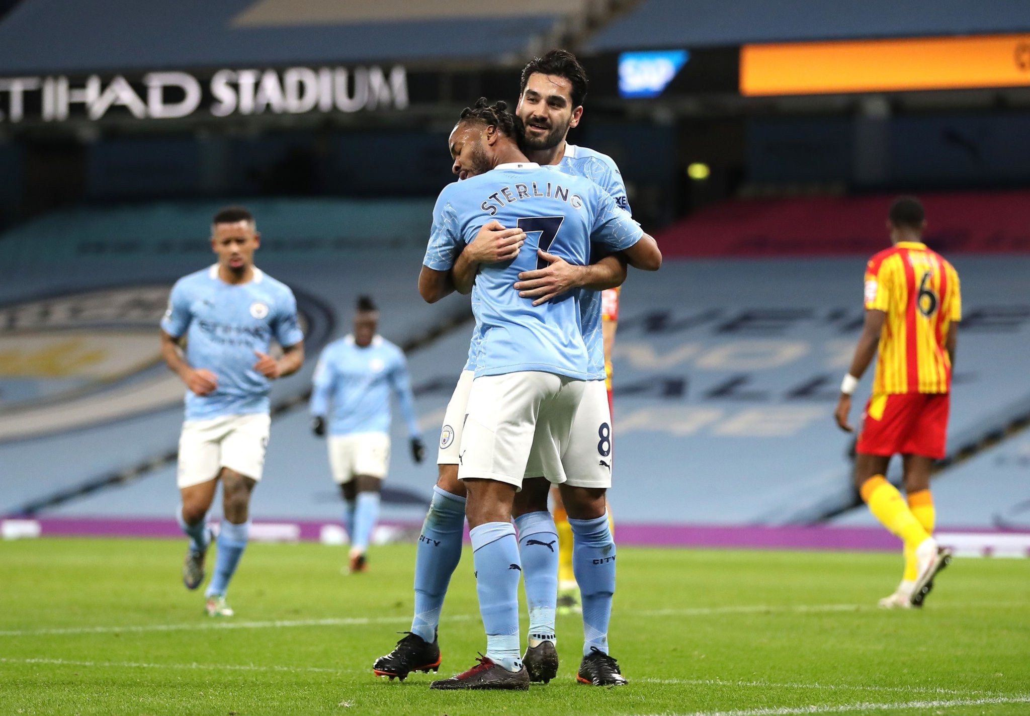 这些动向不 这些动向不